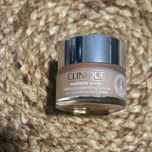 Clinique Moisture Surge Mini Jar - Beige with Silver Lid
